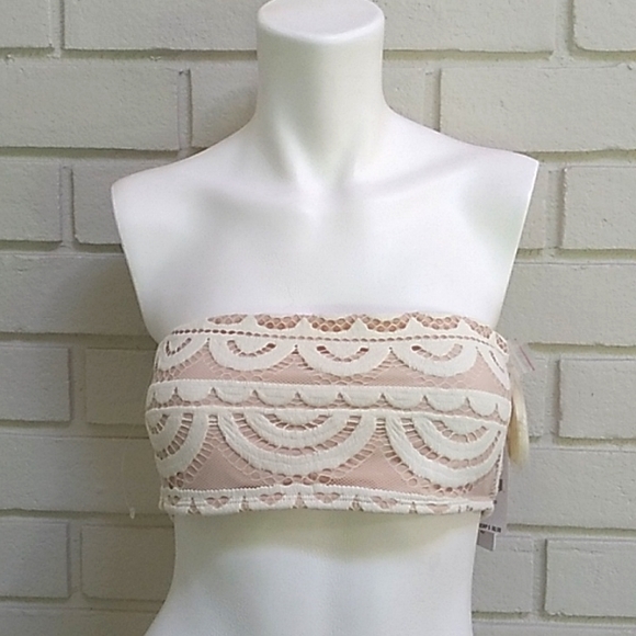 Pilyq Other - PILYQ Bandeau Ceam Lace Swim Top.  Size D NWT